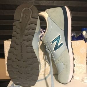 Womens New Balance Sneakers